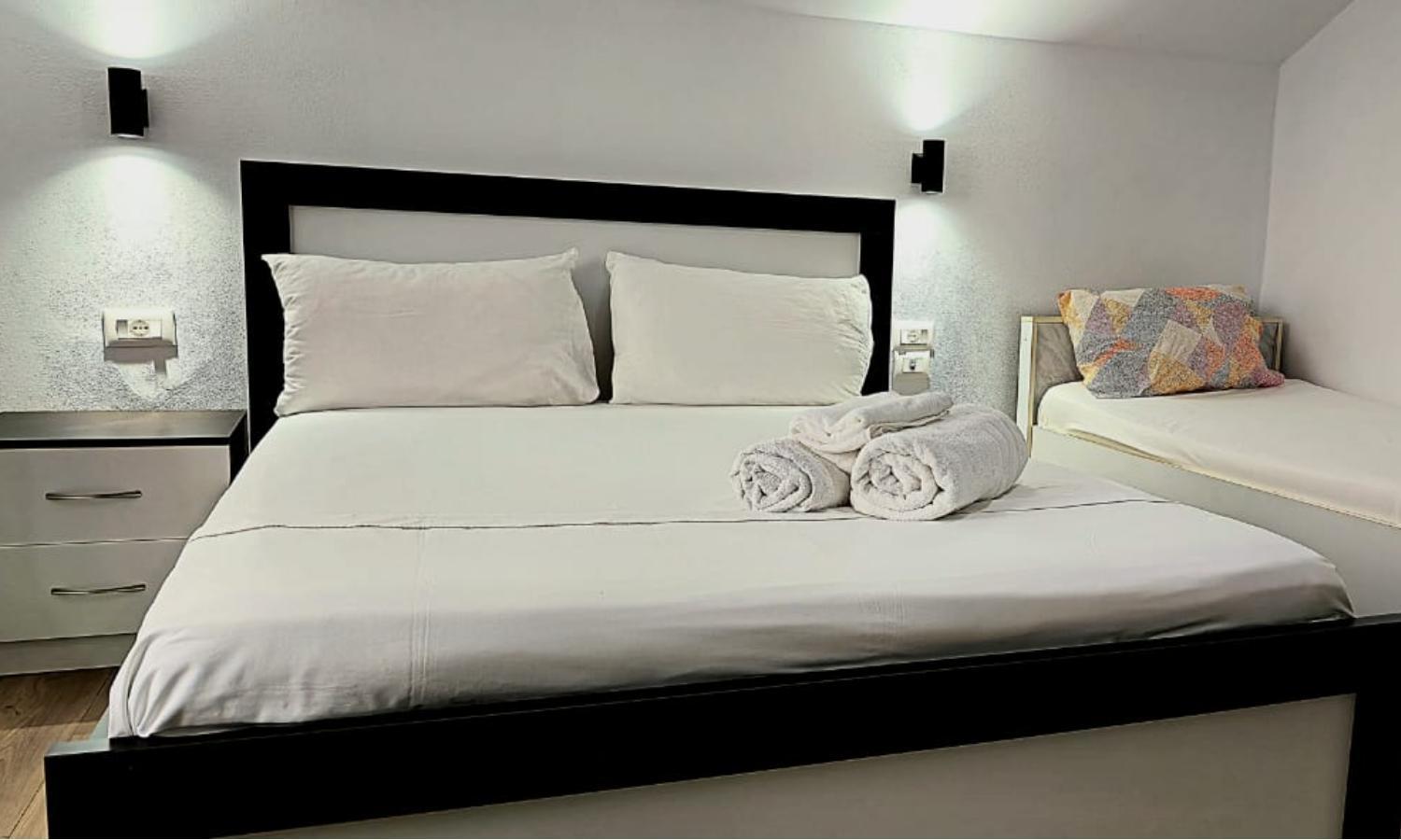 Guest House Pogradeci Buitenkant foto