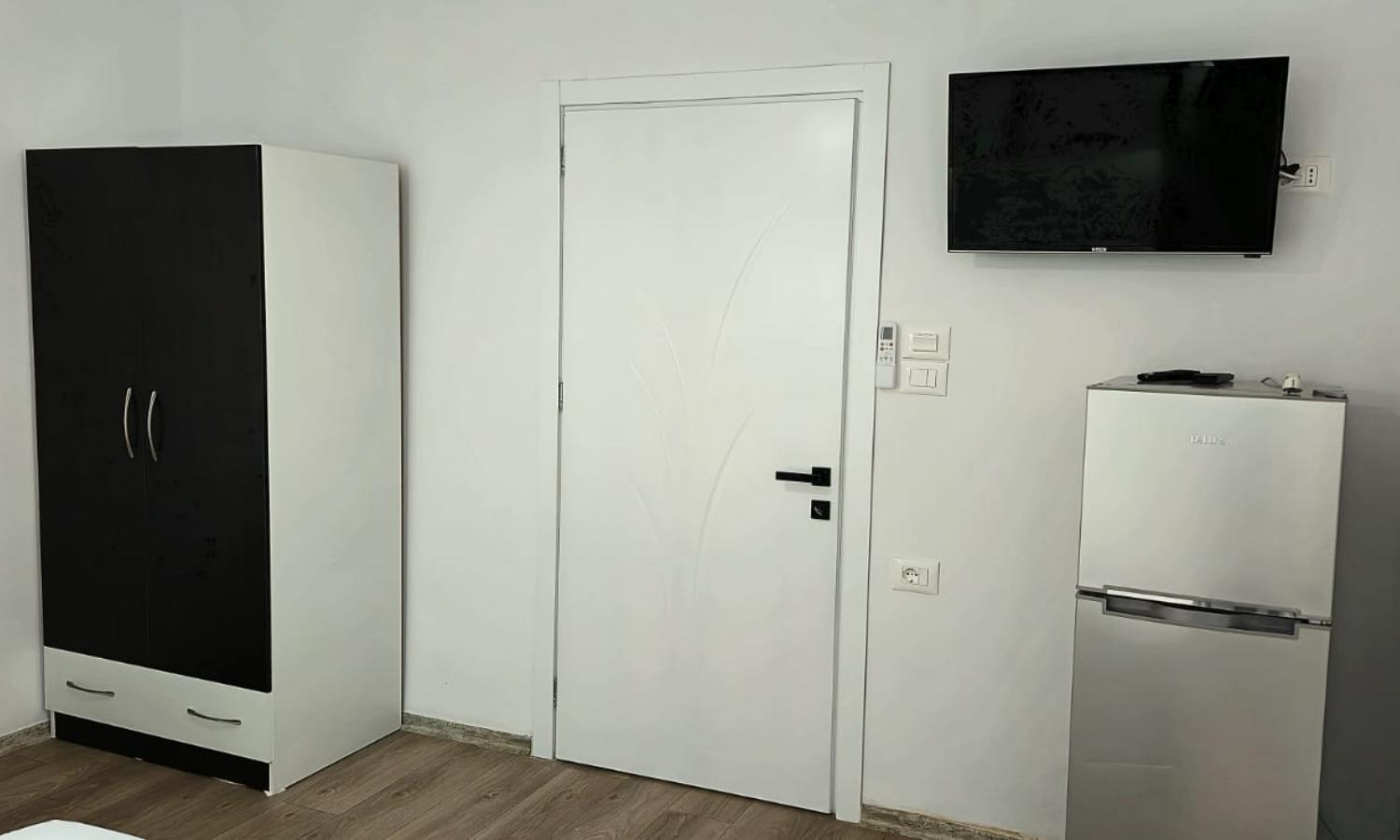 Guest House Pogradeci Buitenkant foto