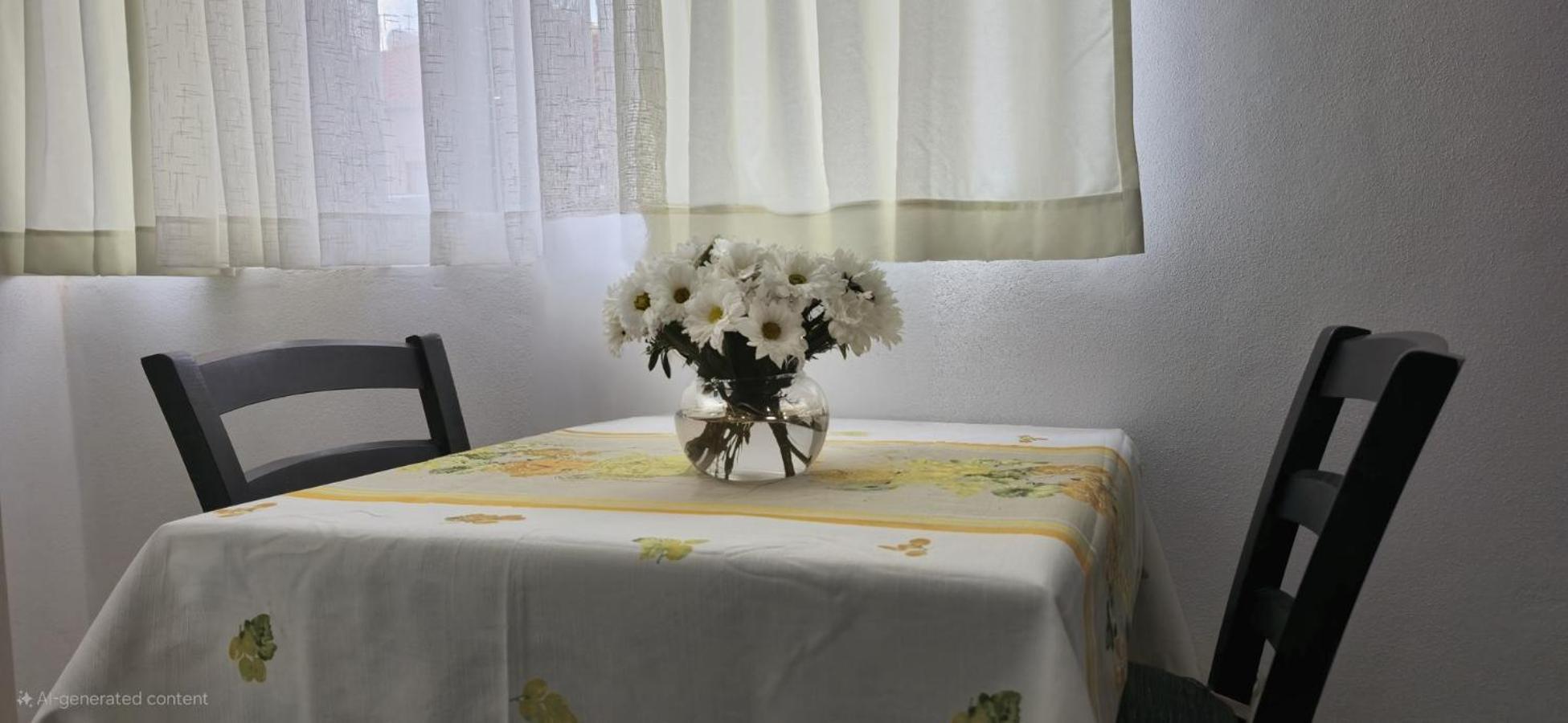Guest House Pogradeci Buitenkant foto